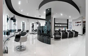 سالن زیبایی آرزو براتی
