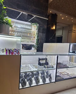 فروشگاه ملل . عطرهای اروپایی به روز. ساعت و بدلیجان. لوازم جانبی