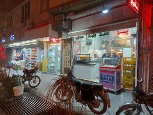 پیتزا و همبرگر شب‌نشين