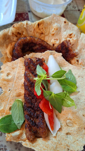کبابی چشم بین