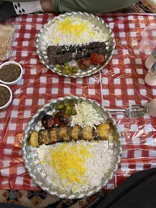 رستوران سنتی یلدا
