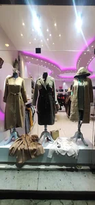 گالری آویژه