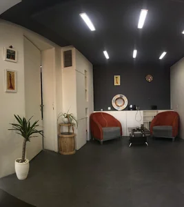 شرکت تبلیغاتی کج آرت