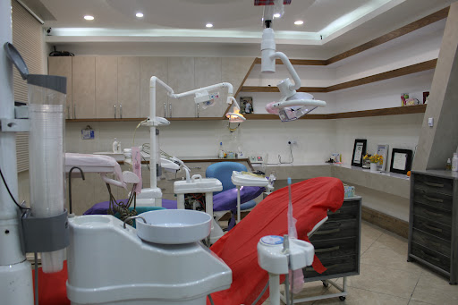 مطب دندانپزشکی دکتر عادل علی‌پور ساروکلایی