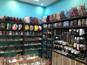 چ گالری