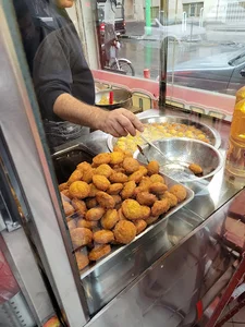 فلافل بیروتی جزیره