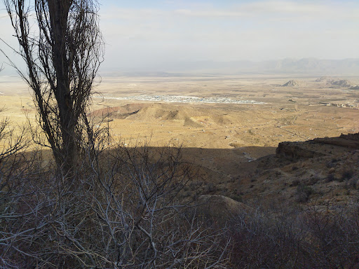 چشمه یاقوتی نی ریز