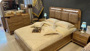 گالری زانوس 4