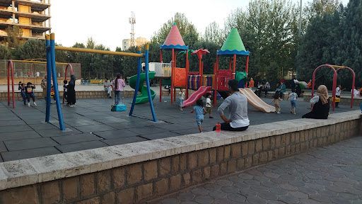 زمین بازی کودکان