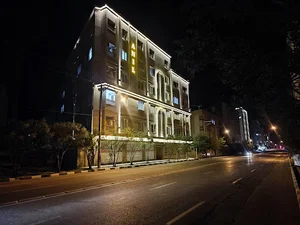 ساختمان آنیل