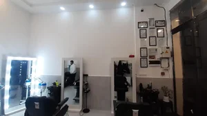 آرایشگاه مردانه کوروش vip 5