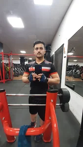 باشگاه بدنسازی فیزیک برتر