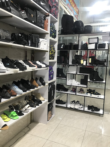 کیف و کفش لوتوس