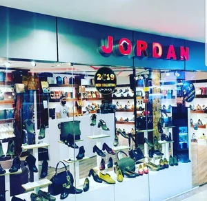 کیف و کفش چرم جردن