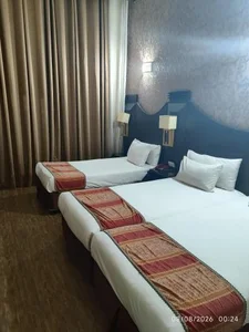 هتل بابا طاهر 2