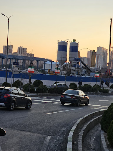 ایستگاه مترو دریاچه خلیج فارس