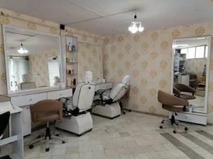 سالن زیبایی آزاده بیوتی کرج