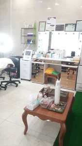 مرکز تخصصی مراقبت های پوستی لونا