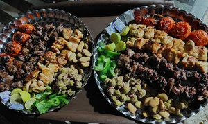 رستوران سنتی سَوزه جنگل (جنگل سبز)