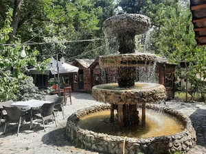 باغ رستوران شادی