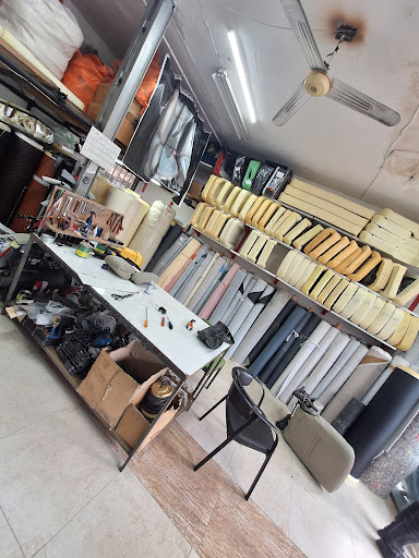 خدمات صندلی و فرمان و چرم دوزی خودرو