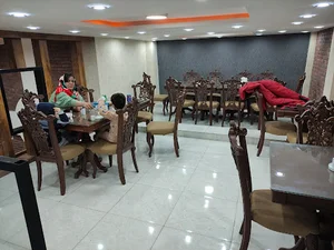 فست فود آدرین