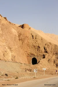 قلعه استاناوند