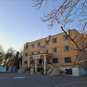 دبیرستان نمونه دولتی دخترانه فدک 4