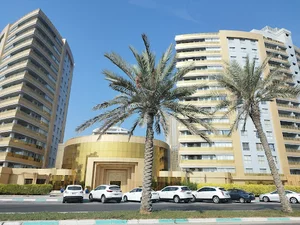برج های طلایی