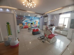 دکتر مریم خسروزاده ، متخصص دندانپزشکی کودکان