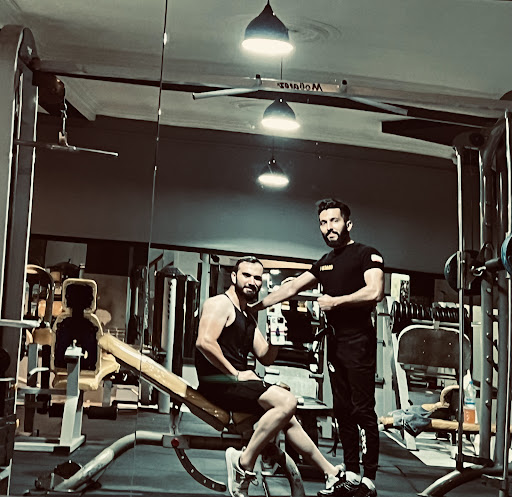 Niyavaran fitness gym بدنسازی نیاوران