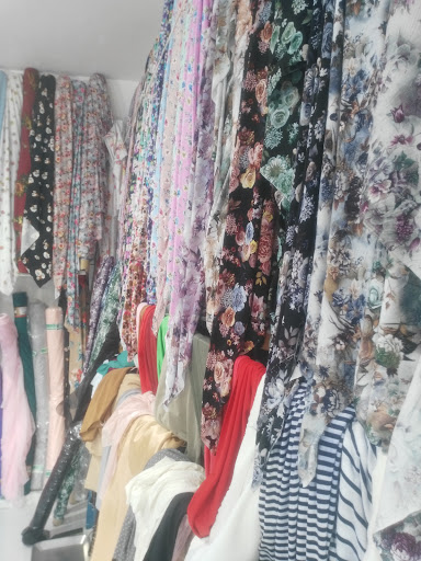 پارچه سرای کیلویی و متری مانی