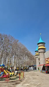 اسکله قایق سواری دریاچه پارک ارم