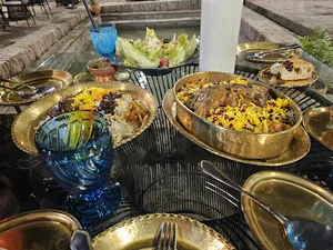 Haft Peykar Cafe Restaurant