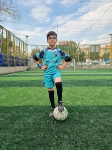 باشگاه و مدرسه فوتبال ستارگان متحد