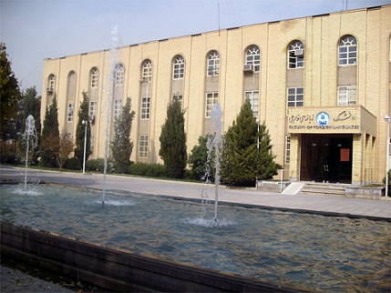 دانشکده زبان‌های خارجی