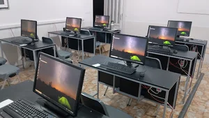 دبیرستان پسرانه دانشجو