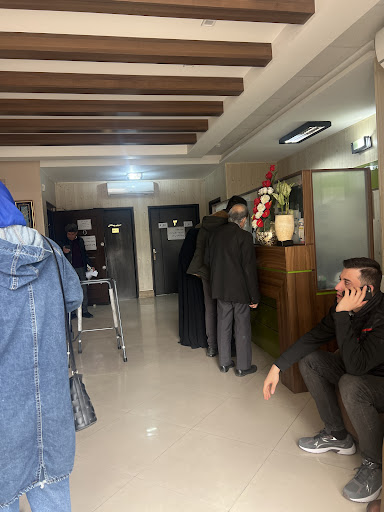 دکتر رضا مهدوی زفرقندی