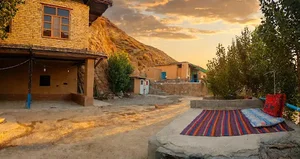 بوم‌گرد سرای خورشید چهارراه 2