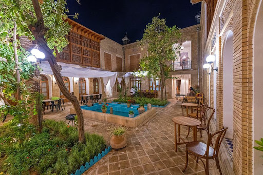 هتل سنتی درب شازده