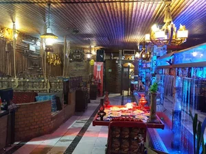 سفره خانه کلبه چوبی