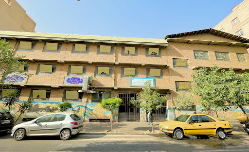 دبیرستان دخترانه محمودزاده