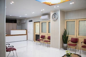 کلینیک تخصصی دندانپزشکی فردا