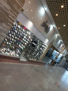 کفش بچگانه و صندل زنانه فروشگاه پاپوش