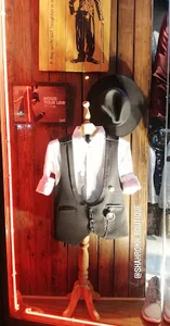 Shahrokh boutique