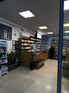 داروخانه دکترشیدا موسوی‌پور 4