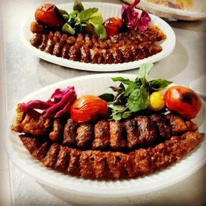 کافه فردوسی 2