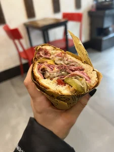 ساندویچ بهاران