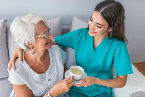 خدمات پزشکی و پرستاری در منزل مریدی
