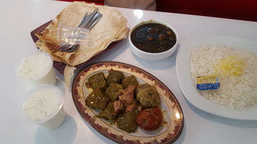 رستوران سنتی دهکده